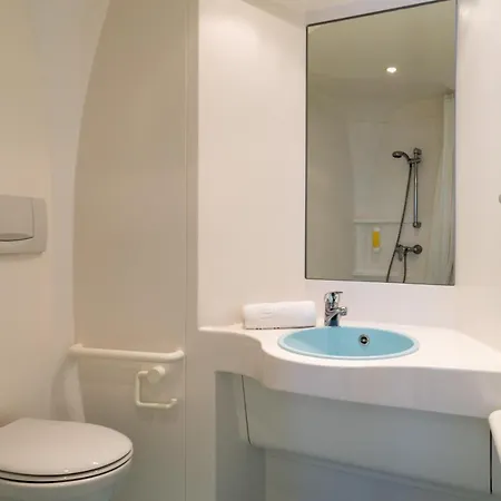 The Originals Access, Saint-flour Hotel