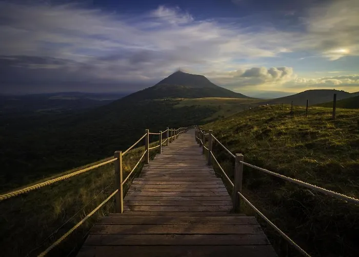 The Originals Access, Saint-flour Отель 2*